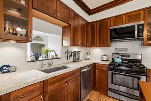 1750 N Palmer St, Milwaukee, WI 53212 - Photo 14