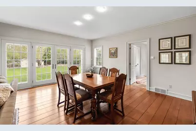 11533 N Parkview Dr, Mequon, WI 53092 - Photo 12