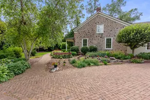11533 N Parkview Dr, Mequon, WI 53092 - Photo 34
