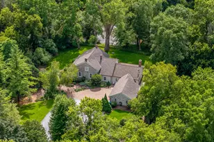 11533 N Parkview Dr, Mequon, WI 53092 - Photo 38