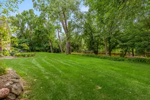 11533 N Parkview Dr, Mequon, WI 53092 - Photo 36