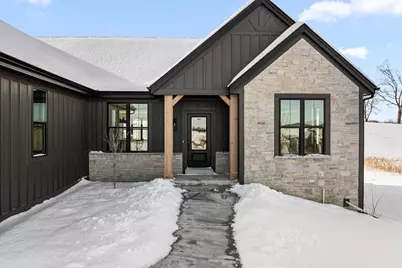 W209N5699  Turnberry Ln #Lt103, Menomonee Falls, WI 53052 - Photo 2