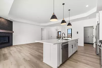 W209N5699  Turnberry Ln #Lt103, Menomonee Falls, WI 53052 - Photo 6
