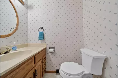 2749 N 31st Pl, Sheboygan, WI 53083 - Photo 10