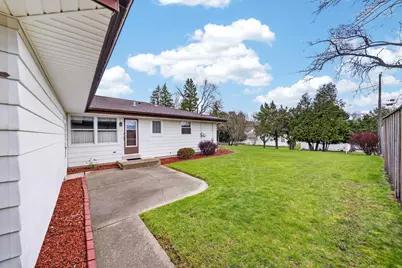 2749 N 31st Pl, Sheboygan, WI 53083 - Photo 24