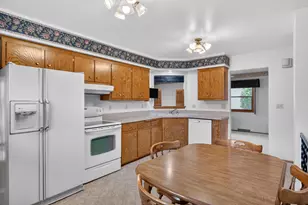 2749 N 31st Pl, Sheboygan, WI 53083 - Photo 2