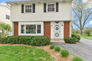 1720 N 117th St, Wauwatosa, WI 53226 - Photo 1