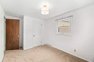 1720 N 117th St, Wauwatosa, WI 53226 - Photo 22