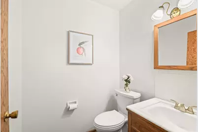 1720 N 117th St, Wauwatosa, WI 53226 - Photo 18
