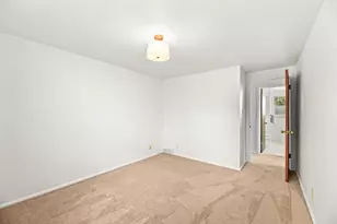1720 N 117th St, Wauwatosa, WI 53226 - Photo 24
