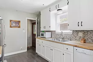 3852 S 1st St, Milwaukee, WI 53207 - Photo 8
