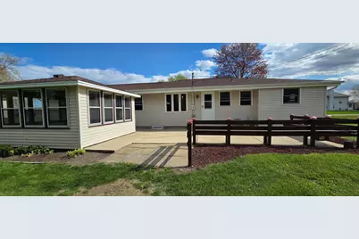 3360 E Oakwood Rd, Oak Creek, WI 53154 - Photo 30