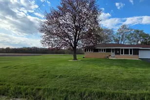 3360 E Oakwood Rd, Oak Creek, WI 53154 - Photo 40