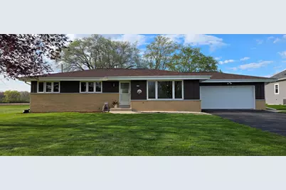 3360 E Oakwood Rd, Oak Creek, WI 53154 - Photo 2