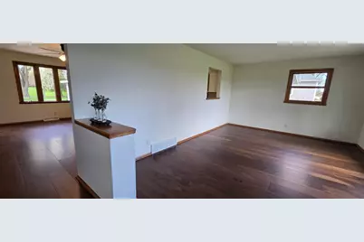 3360 E Oakwood Rd, Oak Creek, WI 53154 - Photo 12