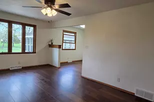 3360 E Oakwood Rd, Oak Creek, WI 53154 - Photo 10