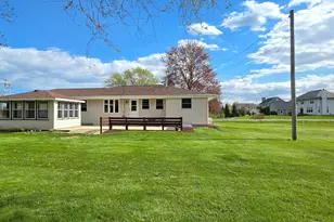 3360 E Oakwood Rd, Oak Creek, WI 53154 - Photo 36
