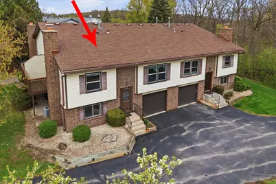 6504 S Parkedge Cir #D, Franklin, WI 53132 - Photo 1