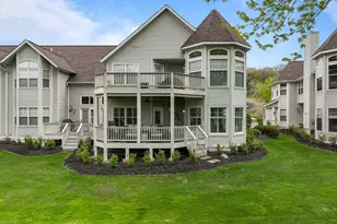 401 Abbey Ridge Ct, Fontana, WI 53125 - Photo 66