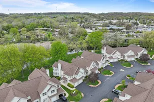 401 Abbey Ridge Ct, Fontana, WI 53125 - Photo 74