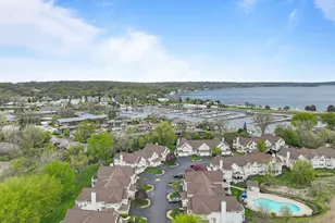 401 Abbey Ridge Ct, Fontana, WI 53125 - Photo 66