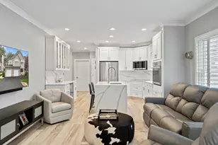 401 Abbey Ridge Ct, Fontana, WI 53125 - Photo 14
