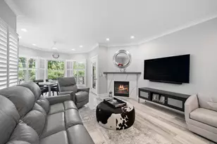 401 Abbey Ridge Ct, Fontana, WI 53125 - Photo 14