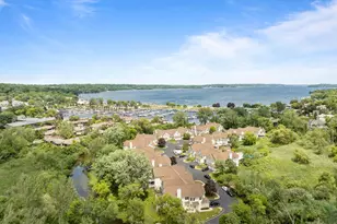 401 Abbey Ridge Ct, Fontana, WI 53125 - Photo 78