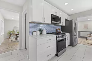 4410 Goleys Ln, Racine, WI 53404 - Photo 10