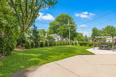 8011  Jackson Park Blvd, Wauwatosa, WI 53213 - Photo 4