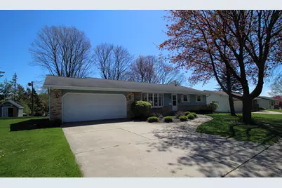 1721  Sylvan Way, West Bend, WI 53095 - Photo 26