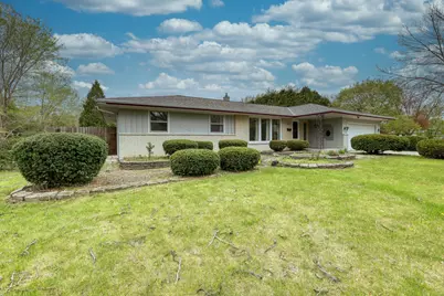 5890  Lakeview Dr, Greendale, WI 53129 - Photo 2