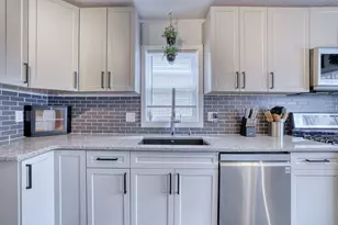 1473 S 90th St, West Allis, WI 53214 - Photo 10