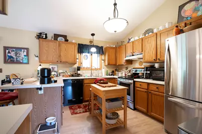 204  Cambridge Ave, Waukesha, WI 53188 - Photo 8