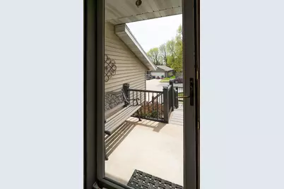 204  Cambridge Ave, Waukesha, WI 53188 - Photo 32