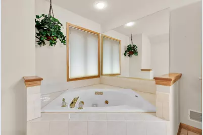S75W17726  Harbor Cir #A, Muskego, WI 53150 - Photo 18