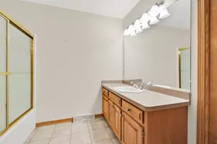S75W17726 Harbor Cir, Muskego, WI 53150 - Photo 22