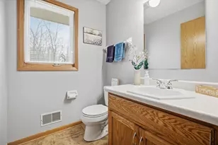 8715 Halverson Rd, Racine, WI 53185 - Photo 32