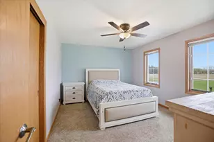 8715 Halverson Rd, Racine, WI 53185 - Photo 28