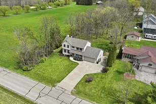 8715 Halverson Rd, Racine, WI 53185 - Photo 18