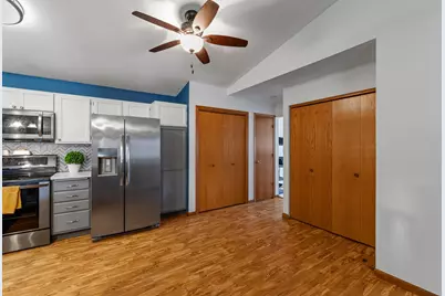 807  Worthington Ct #A, West Bend, WI 53090 - Photo 6