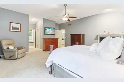 18160  Kestrel Ct, Brookfield, WI 53045 - Photo 26
