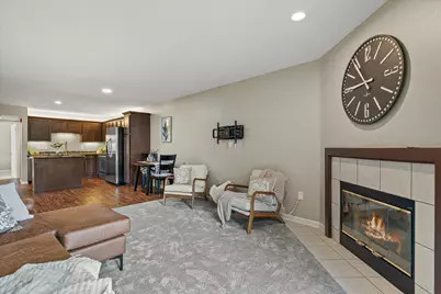 N17W26865 E Fieldhack Dr #D, Pewaukee, WI 53072 - Photo 6