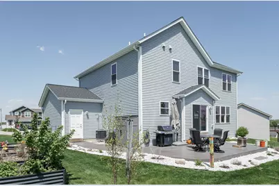 907  Ridge Ct, Watertown, WI 53094 - Photo 32