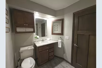 825  Garvens Ave, Brookfield, WI 53005 - Photo 16