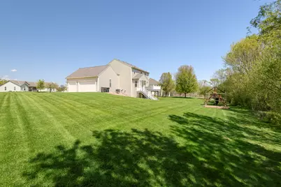 426  Augusta Dr, Mukwonago, WI 53149 - Photo 4