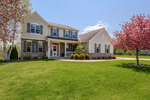 426 Augusta Dr, Mukwonago, WI 53149 - Photo 1