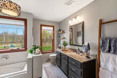 13725 N Lake Shore Dr, Mequon, WI 53097 - Photo 22