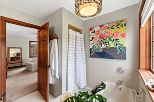 13725 N Lake Shore Dr, Mequon, WI 53097 - Photo 24