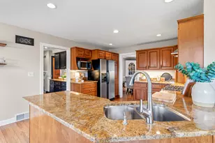 13725 N Lake Shore Dr, Mequon, WI 53097 - Photo 4